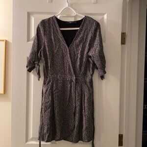 Decjuba Dress
